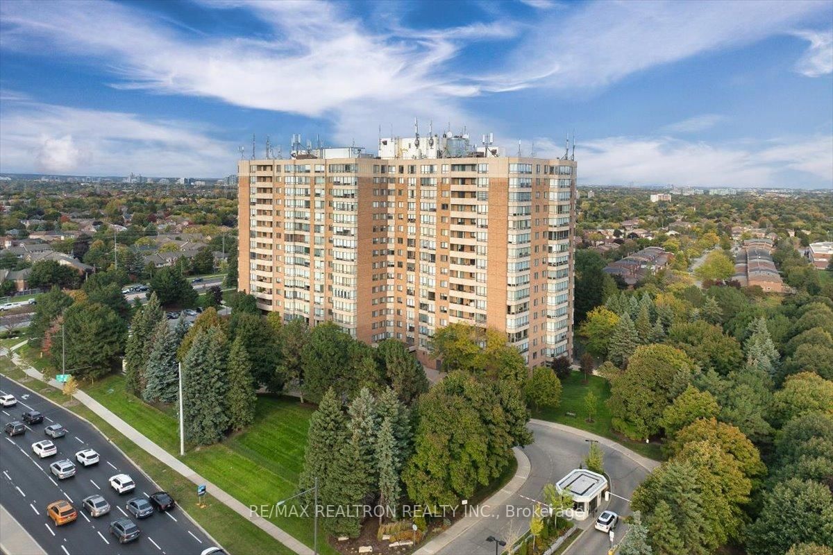 Condo sold at 103-7601 Bathurst Street, Vaughan, Crestwood-Springfarm-Yorkhill, L4J 4H5 - MLS: N12001118