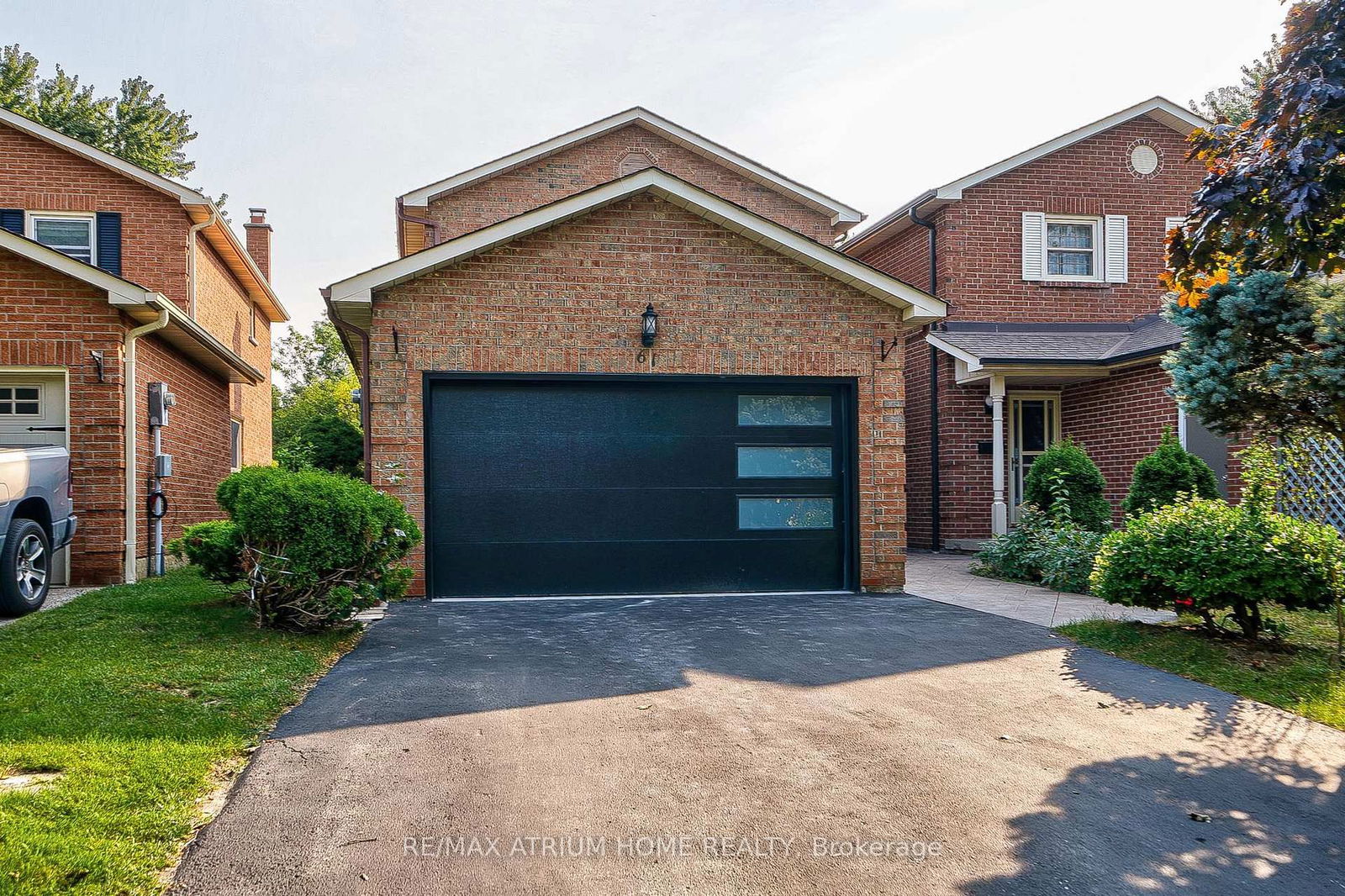 Detached House for sale at 61 Trothen Circle, Markham, Markham Village, L3P 4H3 - MLS: N12001294