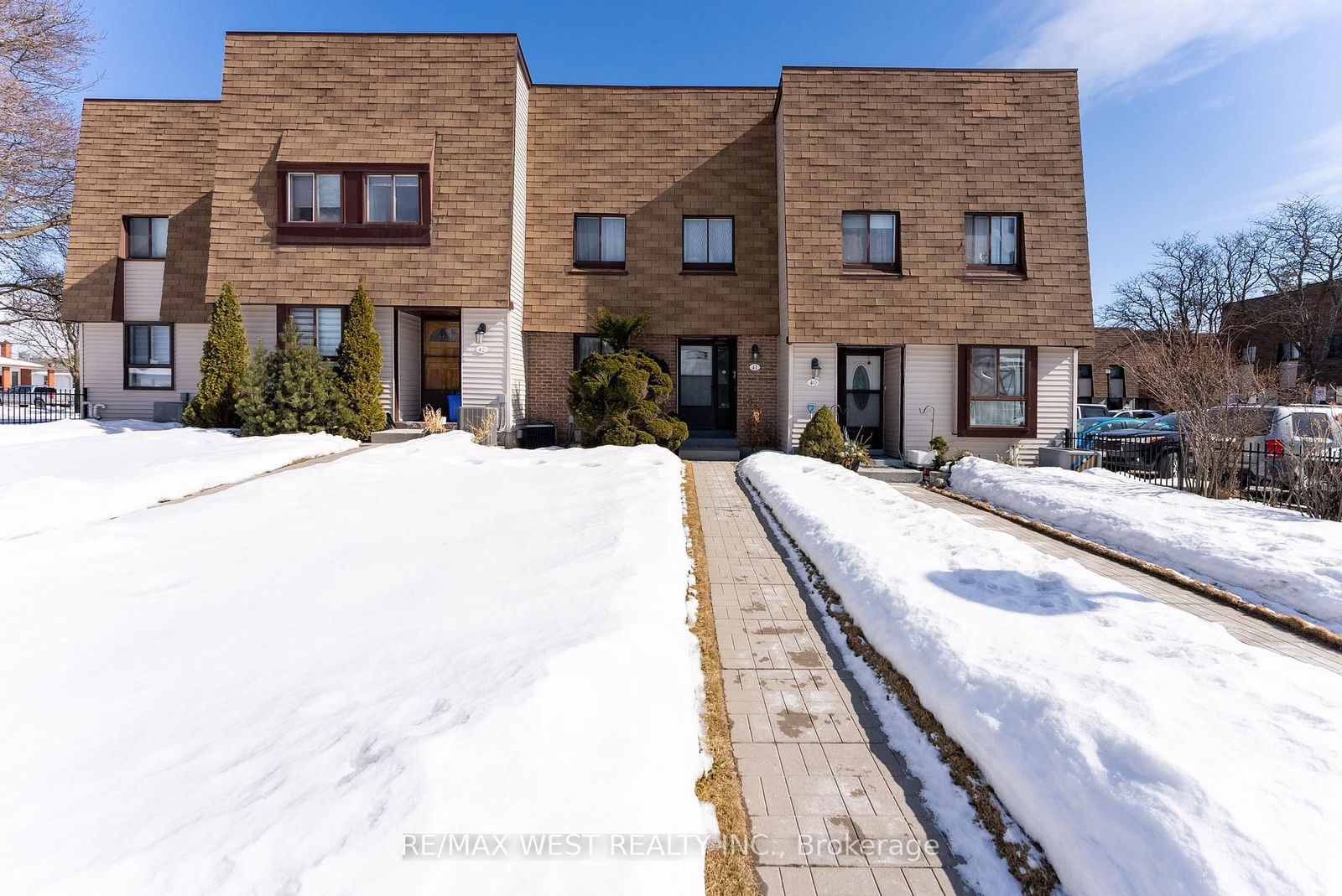 Townhouse for sale at 41-189 Springhead Gdns, Richmond Hill, North Richvale, L4C 5C7 - MLS: N12001664