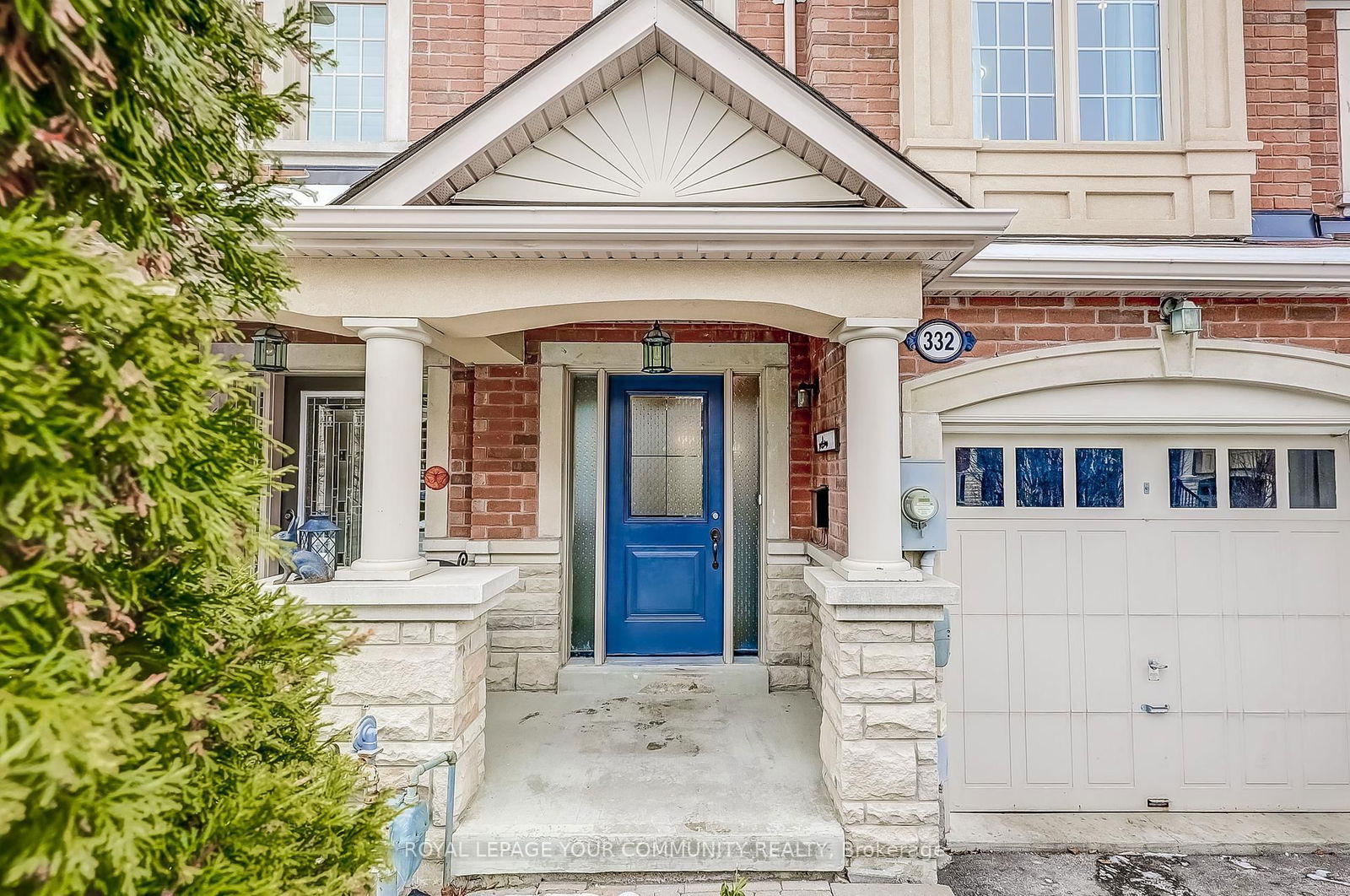 Townhouse for sale at 332 Doak Lane, Newmarket, Gorham-College Manor, L3Y 0A7 - MLS: N12001671