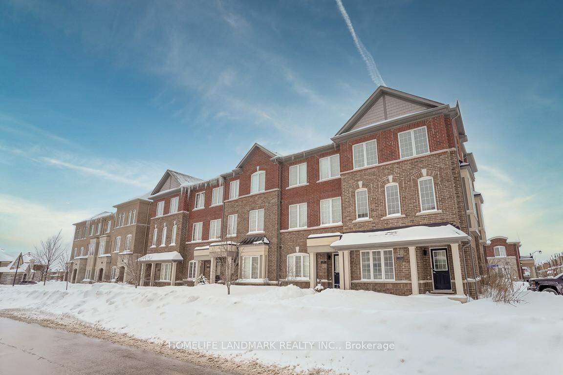 Townhouse for sale at 17 Heswall Lane, Newmarket, Glenway Estates, L3Y 0E1 - MLS: N12001778