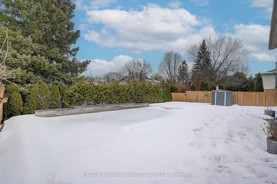 17 Sir Kay Dr, Markham - Markham Village image-0-4