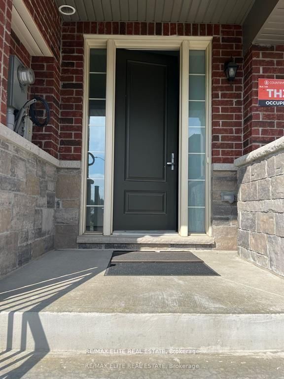 Townhouse for sale at 96 Drizzel Crescent, Richmond Hill, Oak Ridges, L4E 2Z1 - MLS: N12002649