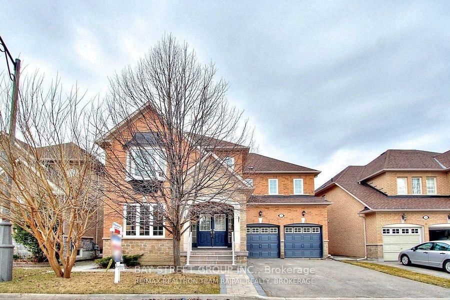 Building at 36 Adastra Crescent, Markham, Victoria Manor-Jennings Gate