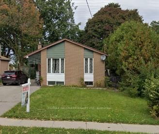 Detached House for sale at 68 Child Drive, Aurora, Aurora Highlands, L4G 1Y7 - MLS: N12003236