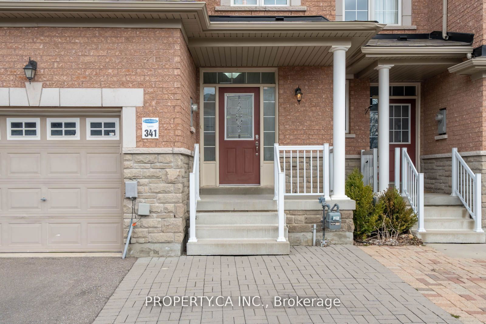 Townhouse for sale at 90 Collin Court, Richmond Hill, Jefferson, L4E 0X8 - MLS: N12003240