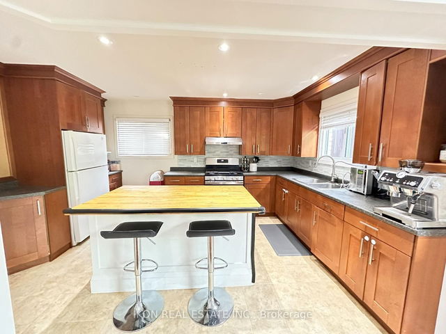 Main - 112 Howlett Avenue