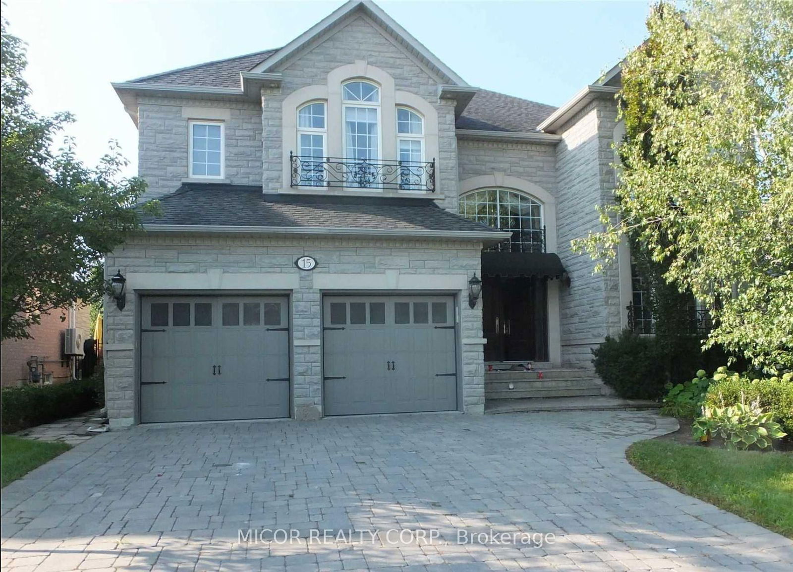 Detached House for sale at 15 Village Green Drive, Vaughan, East Woodbridge, L4L 9N9 - MLS: N12003476