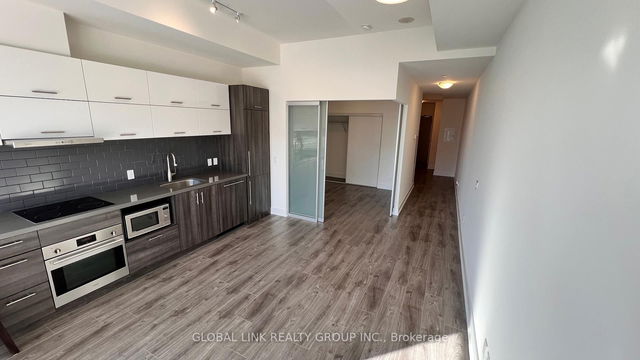 303 - 180 enterprise Boulevard