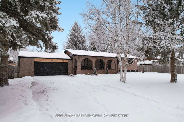 18 Tecumseth Crescent