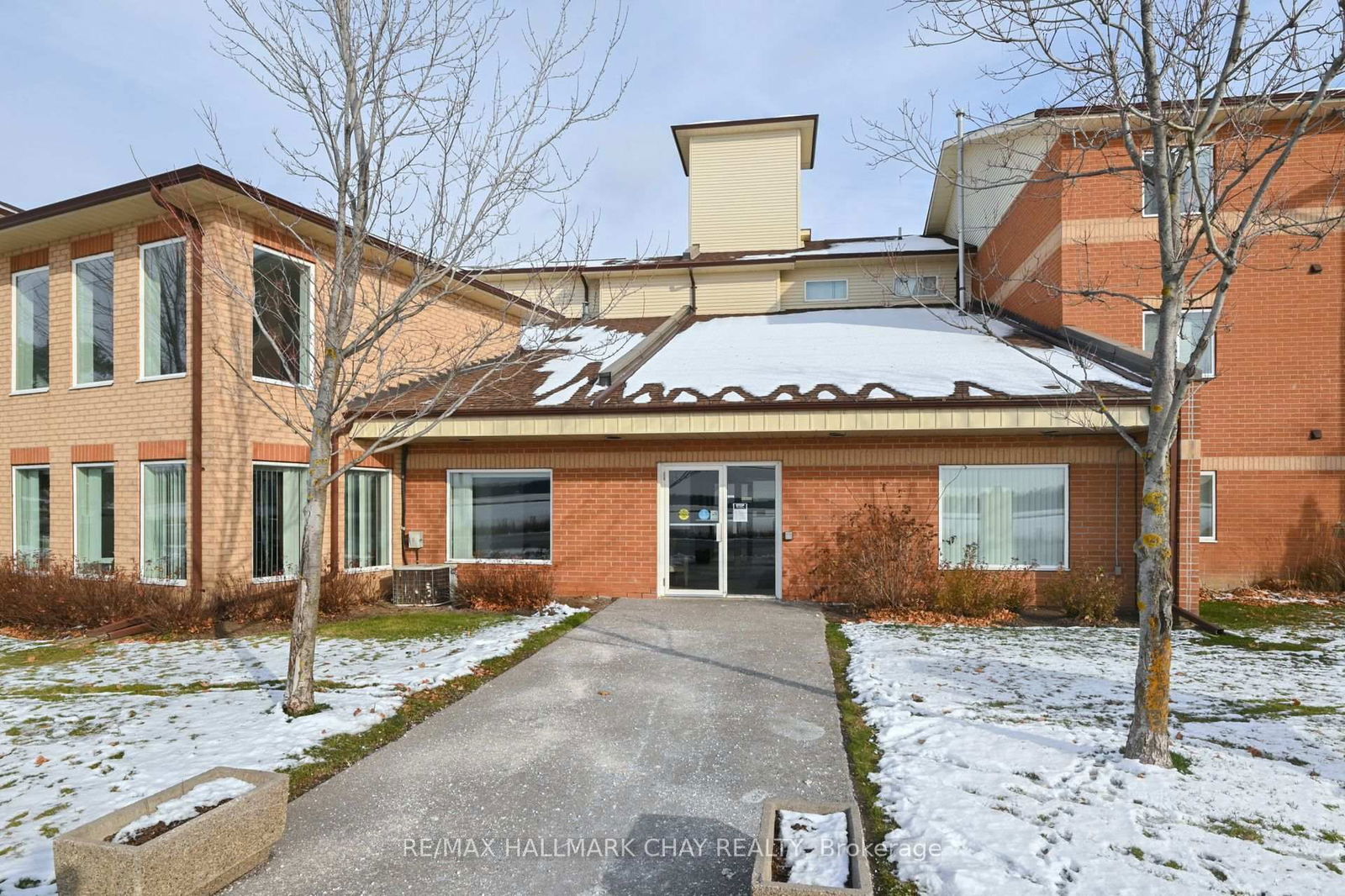 Condo for sale at 214-247 King Street, New Tecumseth, Alliston, L9R 1N4 - MLS: N12003847