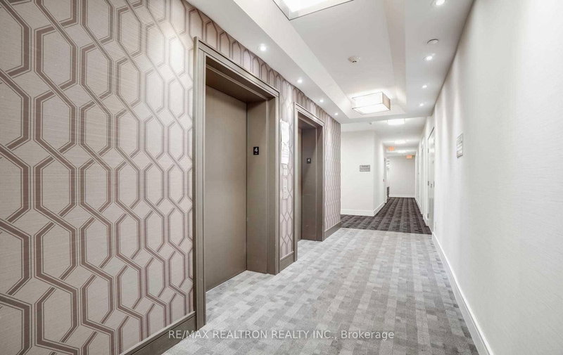 SE403 - 9199 Yonge St, Richmond Hill, L4C 1H7 | Image 3