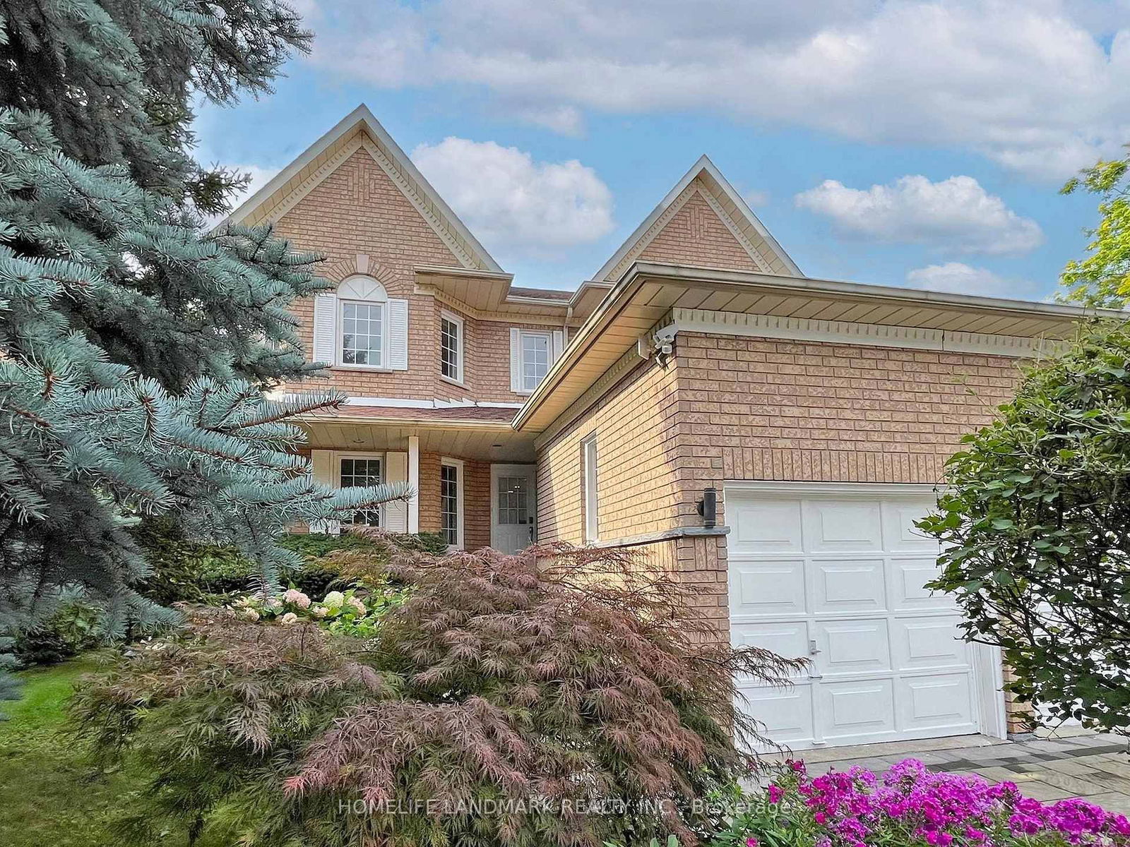 Detached House for sale at 64 Bradgate Drive, Markham, Thornlea, L3T 7L9 - MLS: N12004372