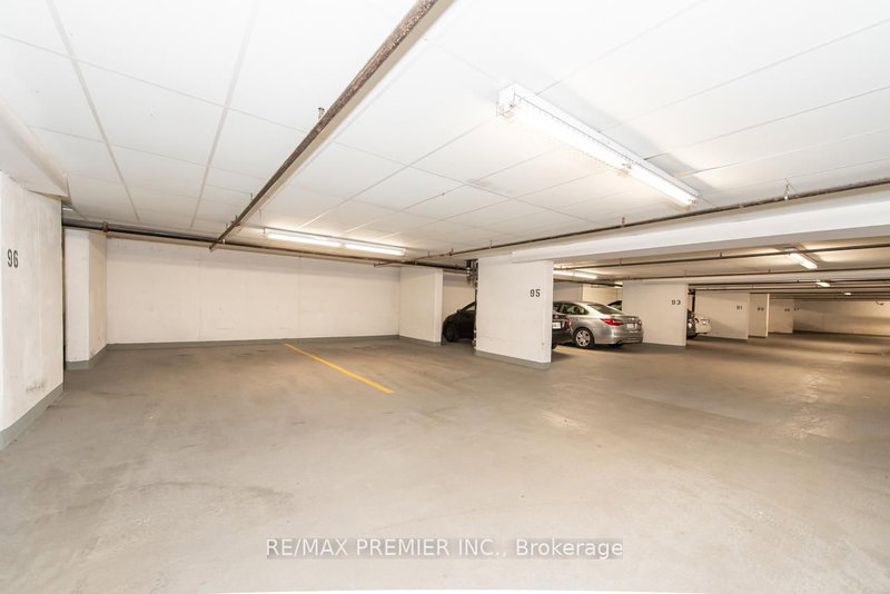 414 - 2506 RUTHERFORD Rd, Vaughan, L4K 5N4 | Image 3