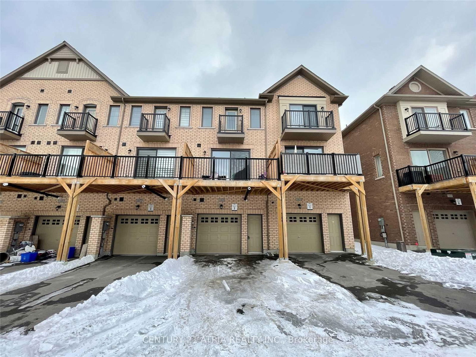 Townhouse for lease at 165 Rustle Woods Avenue, Markham, Cornell, L6B 1P8 - MLS: N12004925