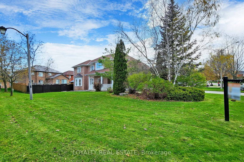 97 Song Bird Dr, Markham, L3S 3X7 | Image 3