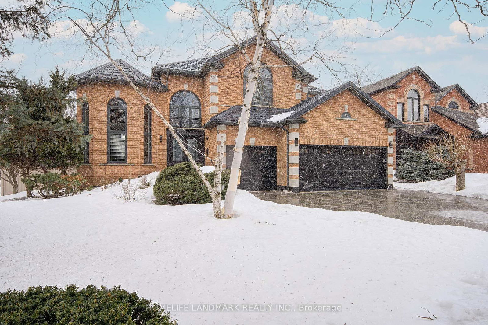 Detached House for sale at 2 Kimber Crescent, Vaughan, East Woodbridge, L4L 9A7 - MLS: N12005260