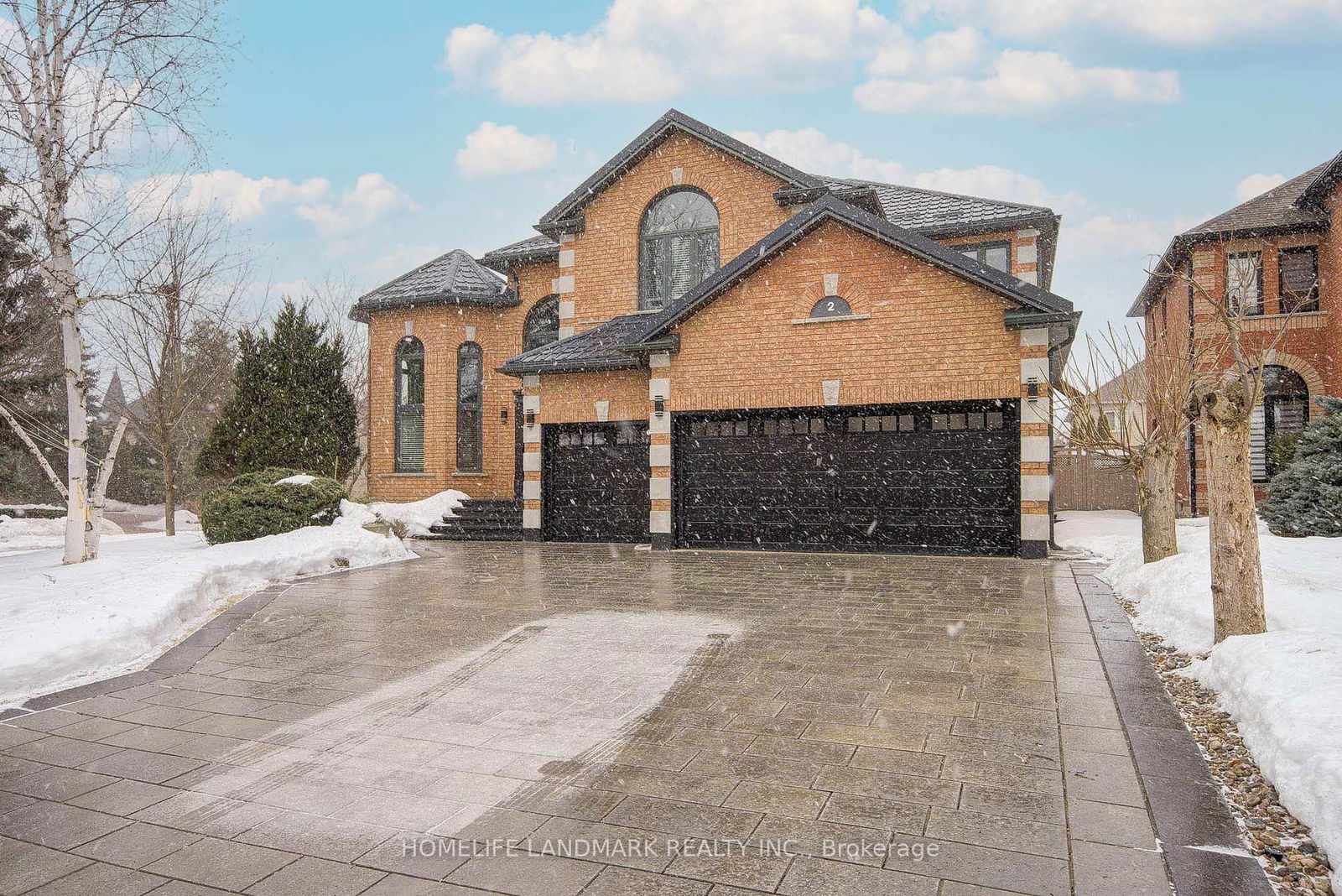 Detached House for sale at 2 Kimber Crescent, Vaughan, East Woodbridge, L4L 9A7 - MLS: N12005260