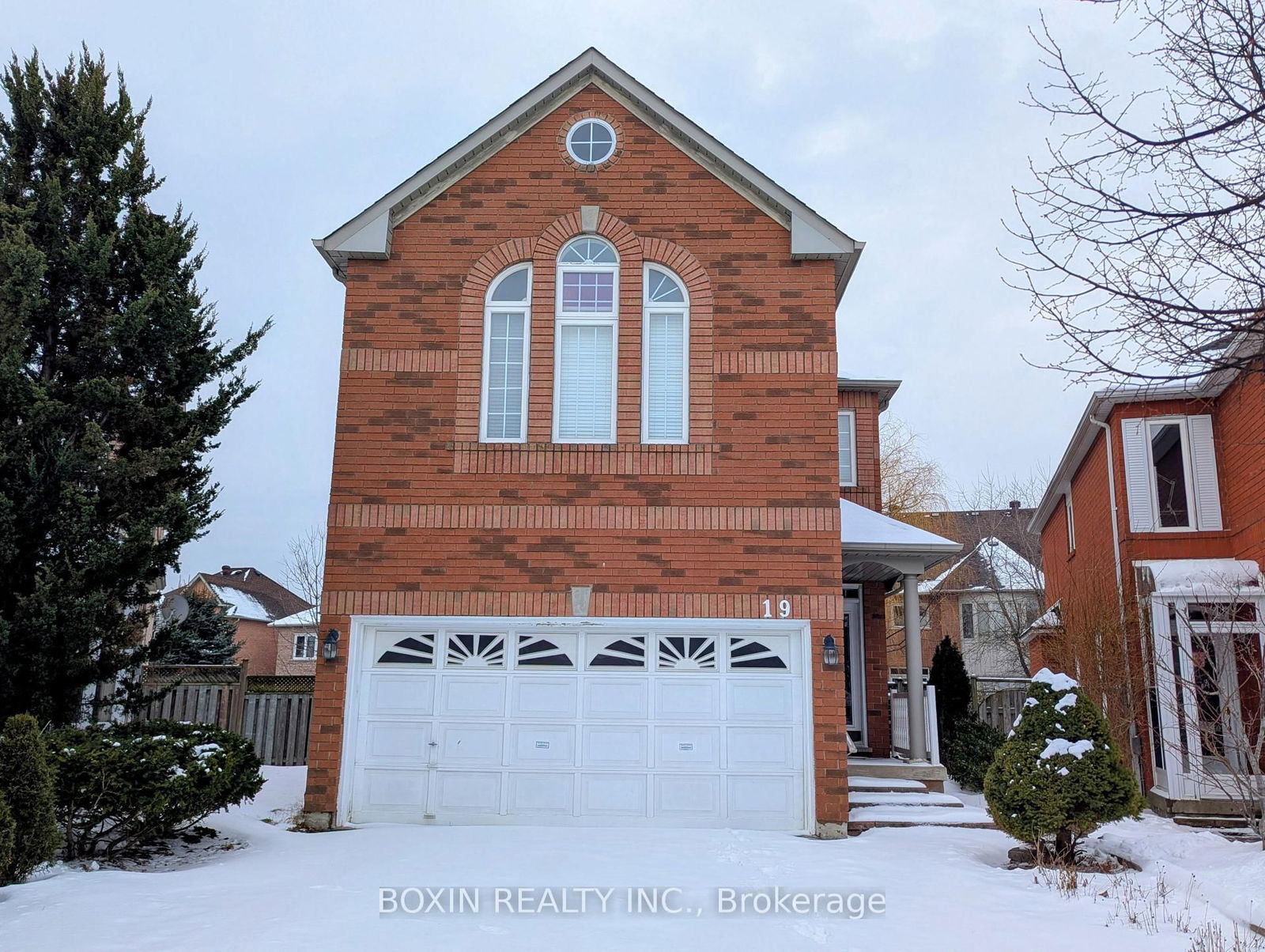 Building at 19 Formosa Drive, Richmond Hill, Rouge Woods