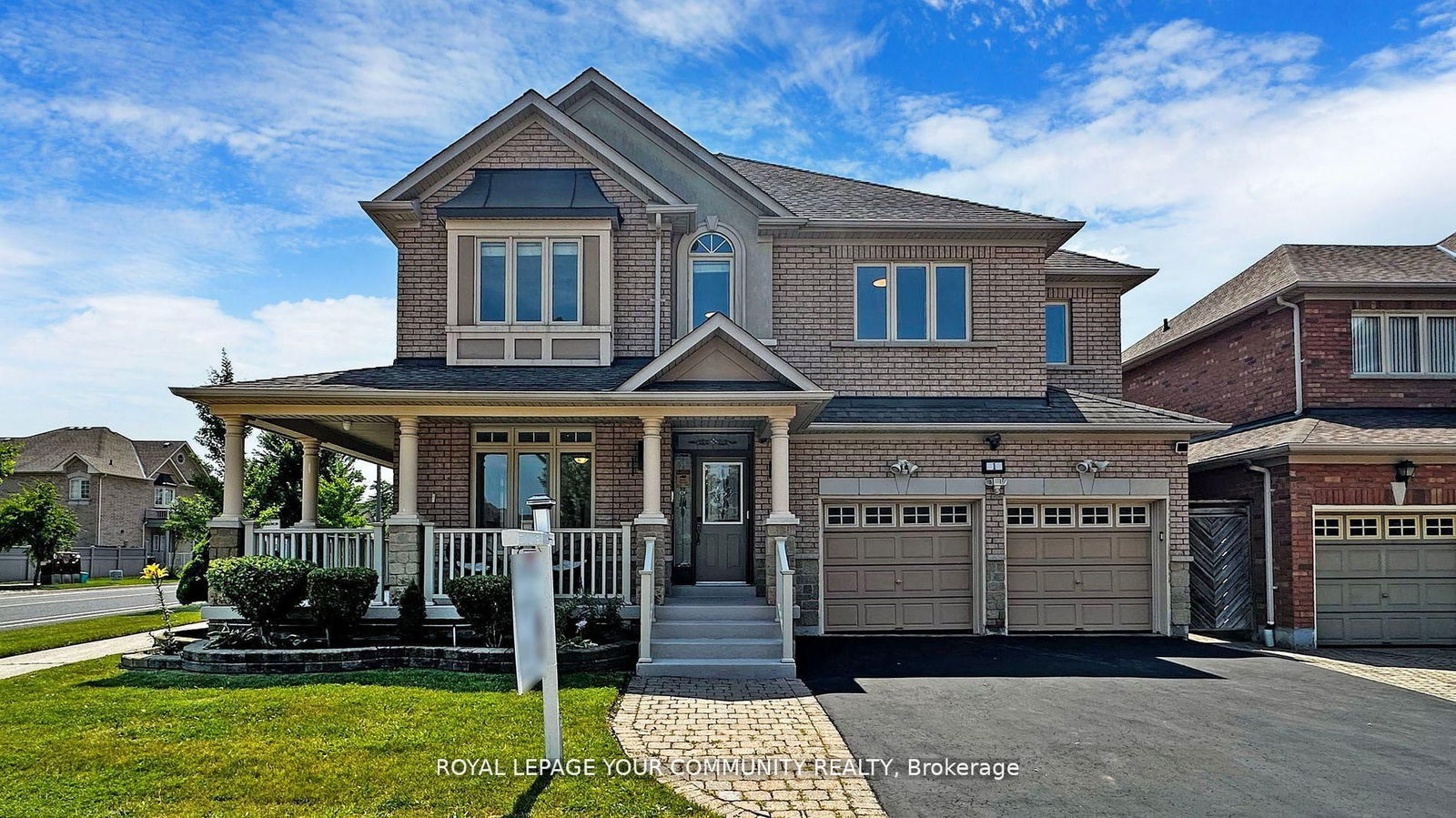 Building at 1 Heathfield Avenue, Markham, Victoria Manor-Jennings Gate