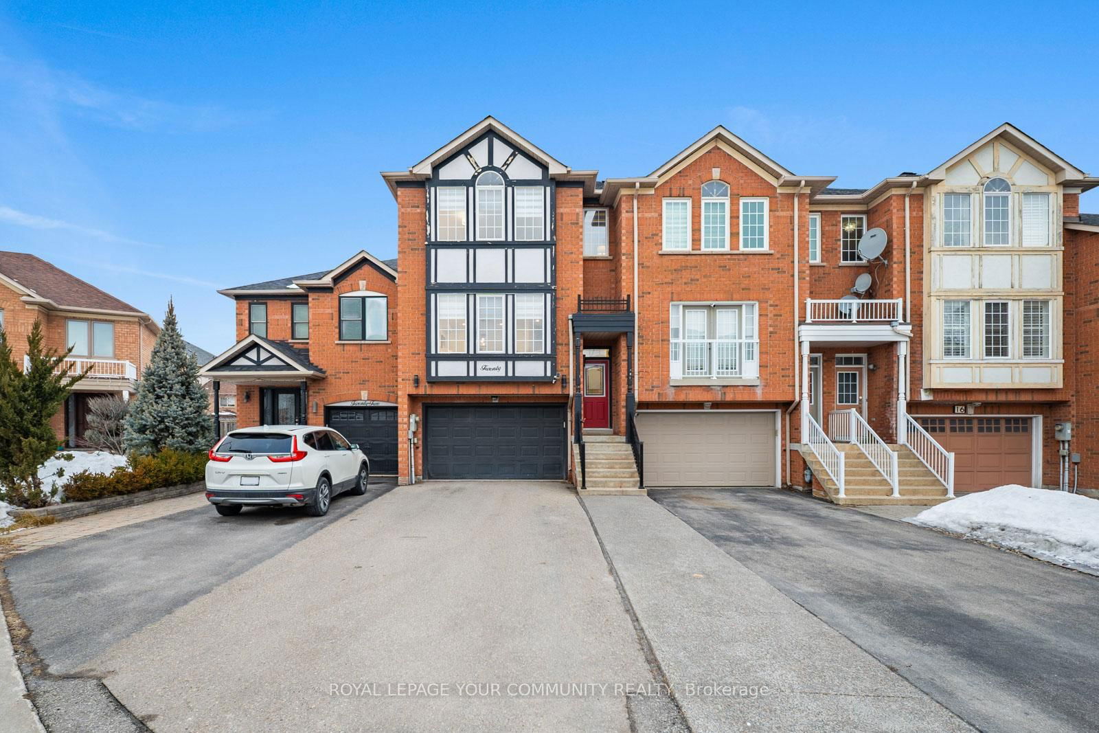 Townhouse for sale at 20 Jarrett Court, Vaughan, Vellore Village, L6A 3W4 - MLS: N12006443