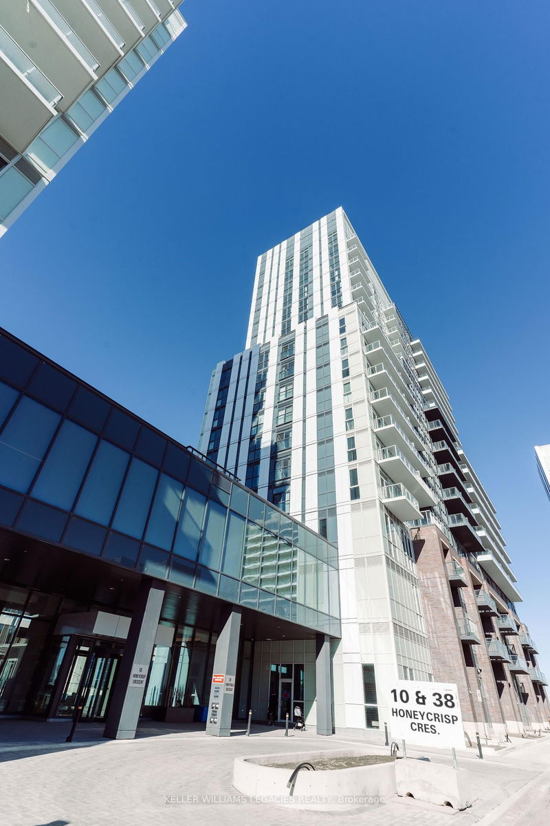 home for sale on 708-38 Honeycrisp Crescent