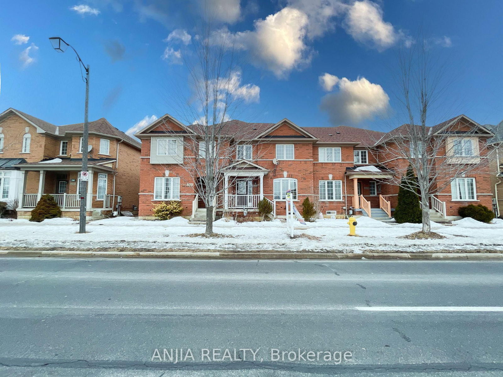 Townhouse for sale at 2330 Bur Oak Avenue, Markham, Greensborough, L6E 1L7 - MLS: N12006850