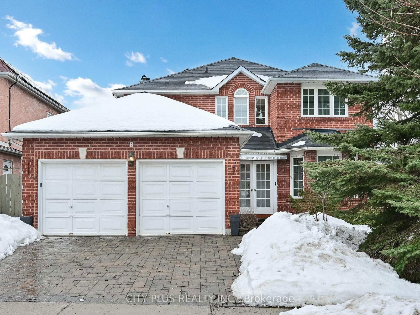 Detached House for sale at 3 Millbrook Gate, Markham, Buttonville, L3R 9C5 - MLS: N12007349