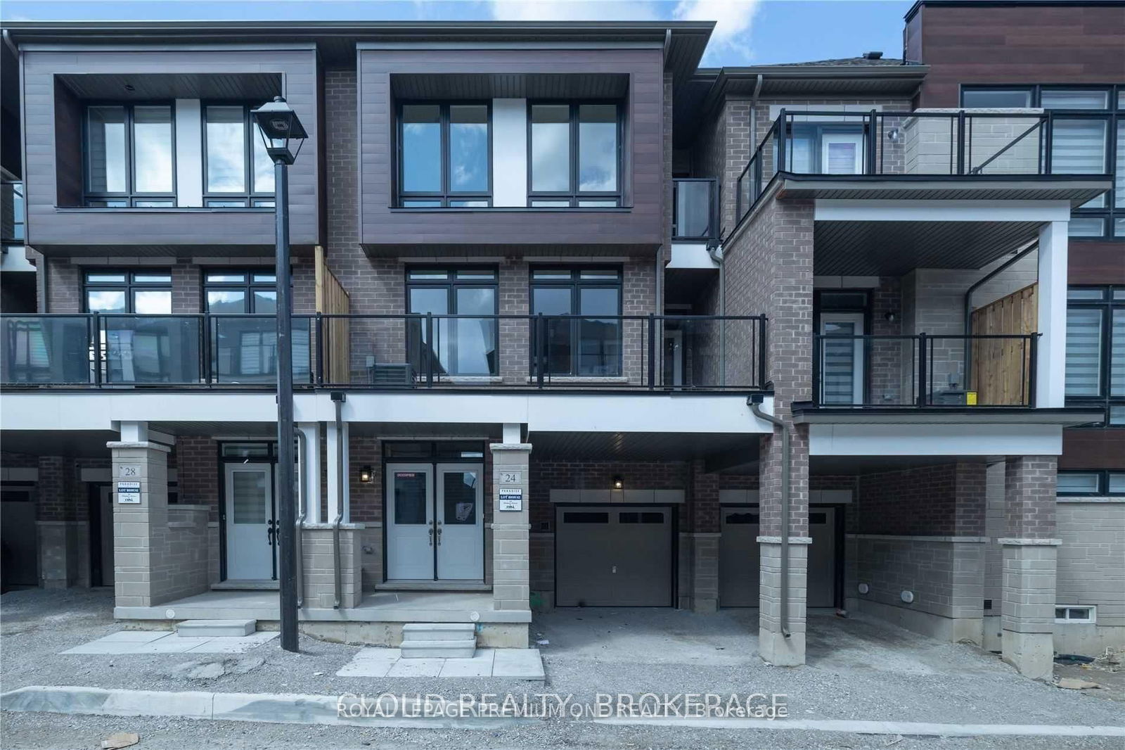 Townhouse for lease at 24 Elsinore Street, Vaughan, Kleinburg, L4H 3G2 - MLS: N12007378