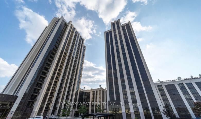 home for lease on 812-9085 Jane Street N