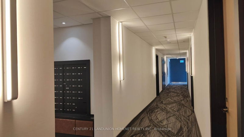 home for lease on 407-18 ROUGE VALLEY Drive W