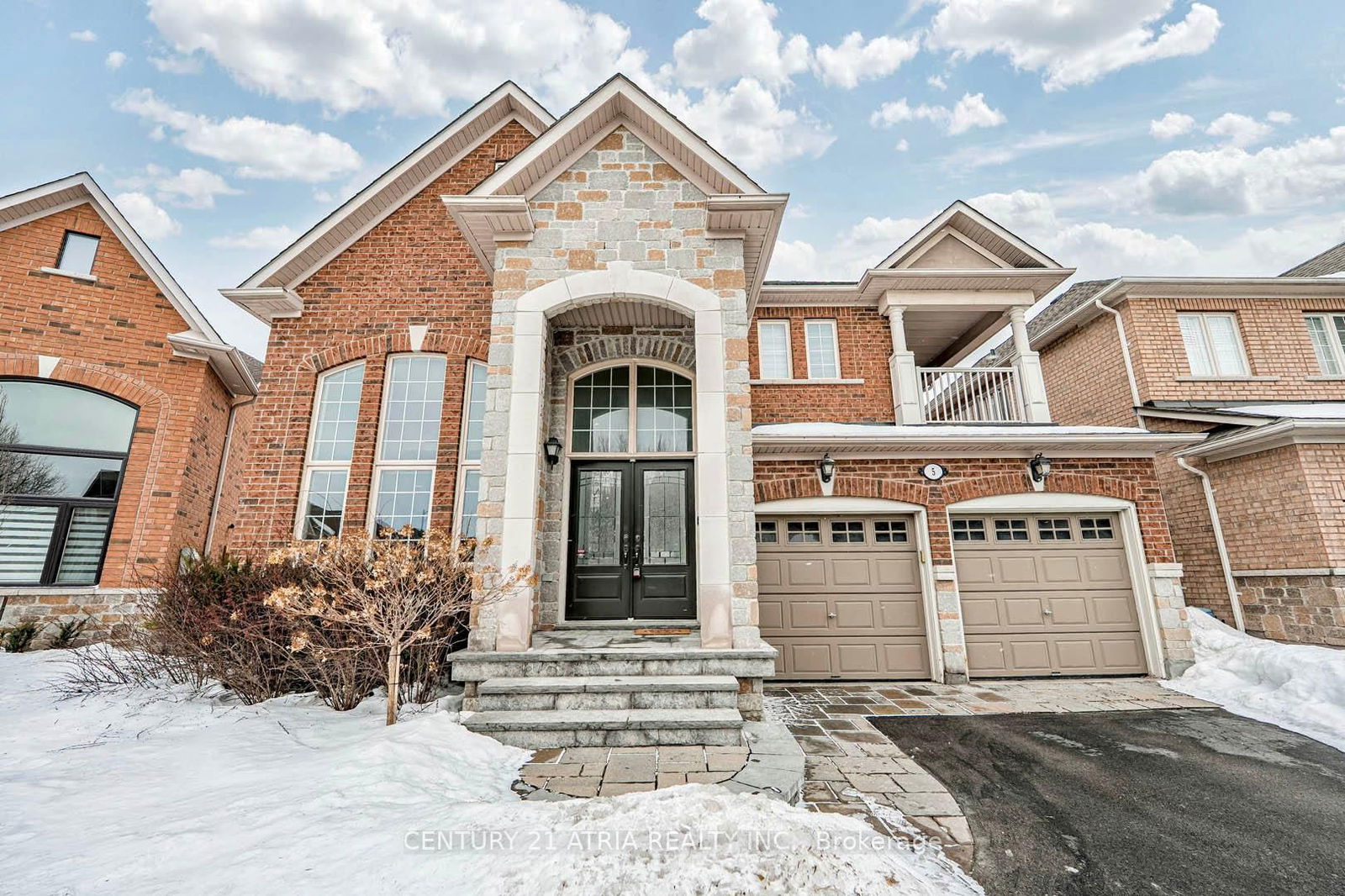 Building at 5 Adastra Crescent, Markham, Victoria Manor-Jennings Gate