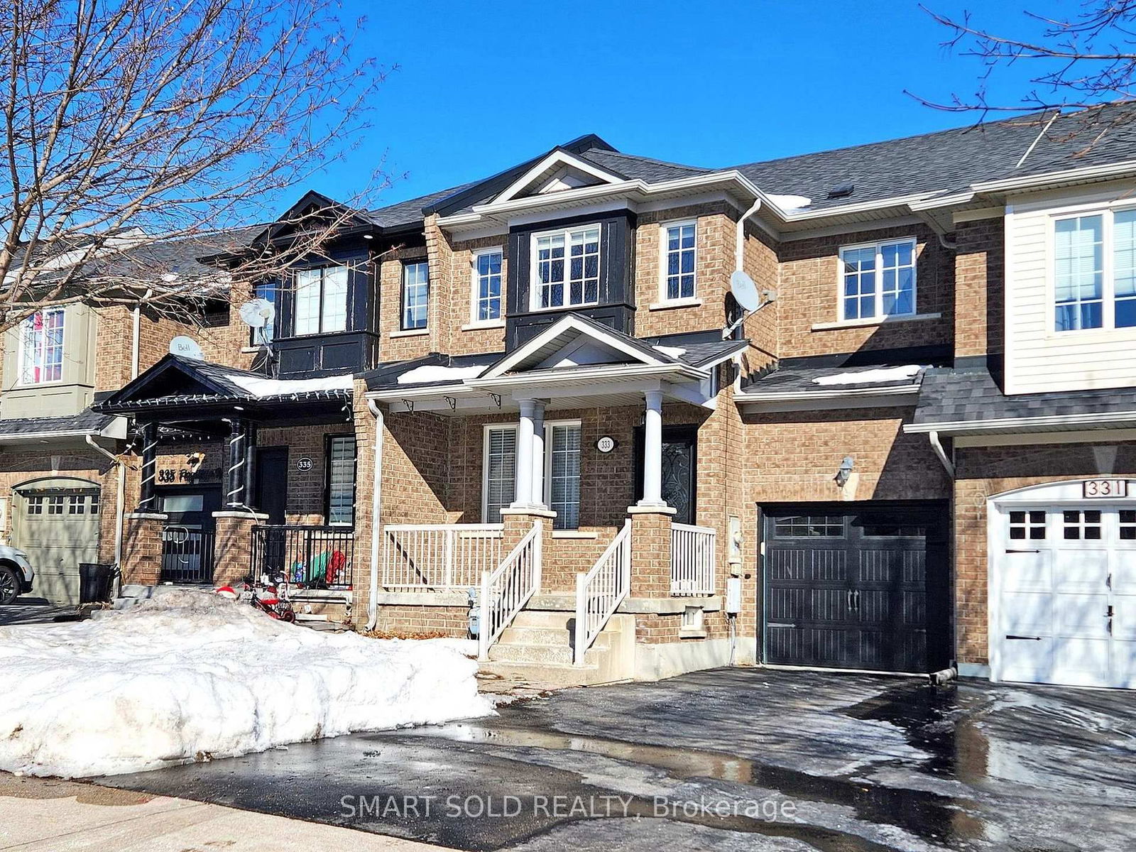 Townhouse for sale at 333 Flagstone Way, Newmarket, Woodland Hill, L3X 2R9 - MLS: N12008323