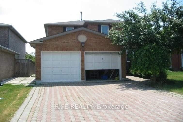 home for lease on 4 Queensgate Court