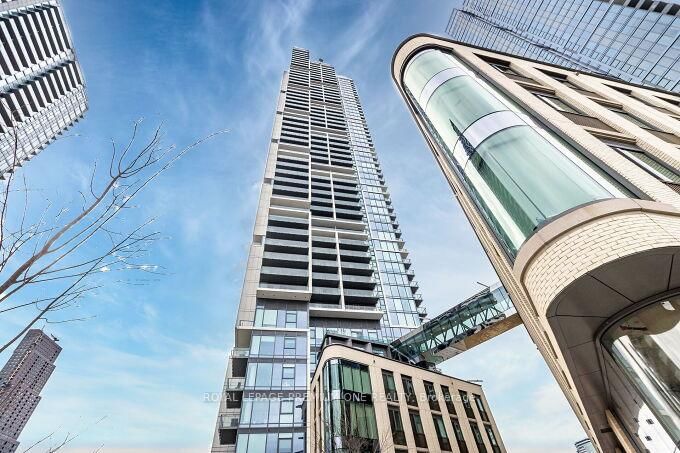7890 Jane St #1912, Vaughan, Ontario