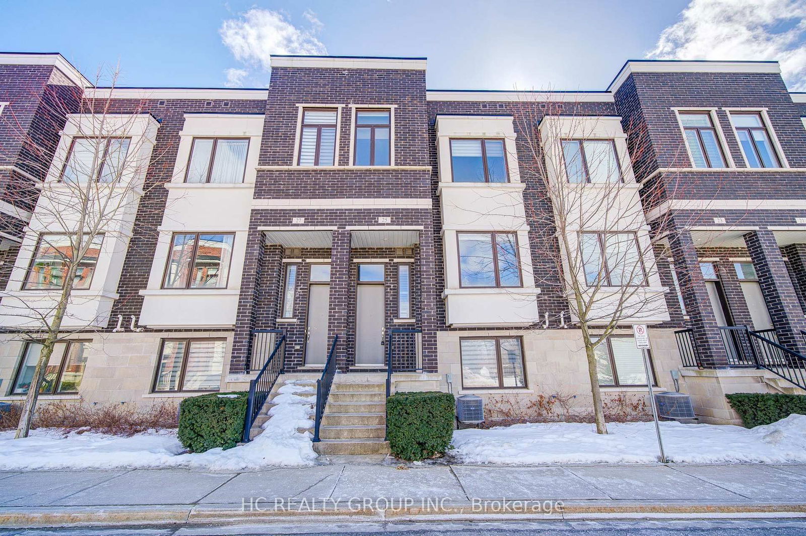 Townhouse for sale at 51-25 Lafferty Lane, Richmond Hill, Crosby, L4C 0Z8 - MLS: N12009128