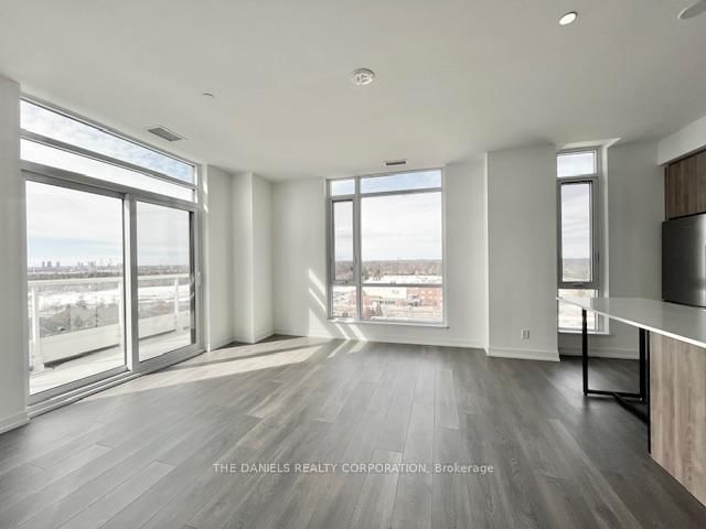 Condo for sale at 1010-8 Beverley Glen Boulevard, Vaughan, Beverley Glen, L4J 0L5 - MLS: N12009358