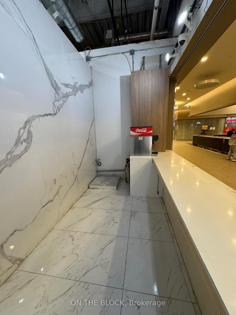 1FC7 / 6 - 9390 Woodbine Ave, Markham, L6C 0M5 | Image 3