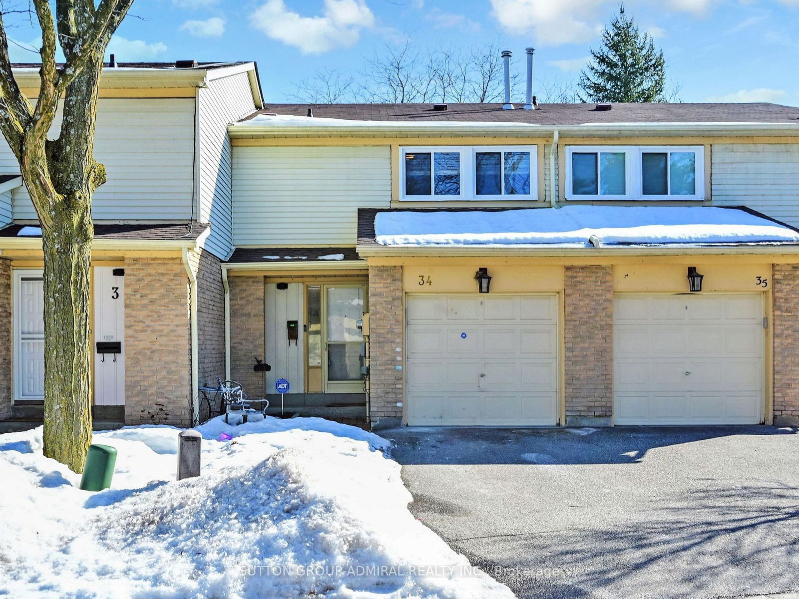 Townhouse for sale at 34-209 Castle Rock Drive, Richmond Hill, North Richvale, L4C 5M2 - MLS: N12009672