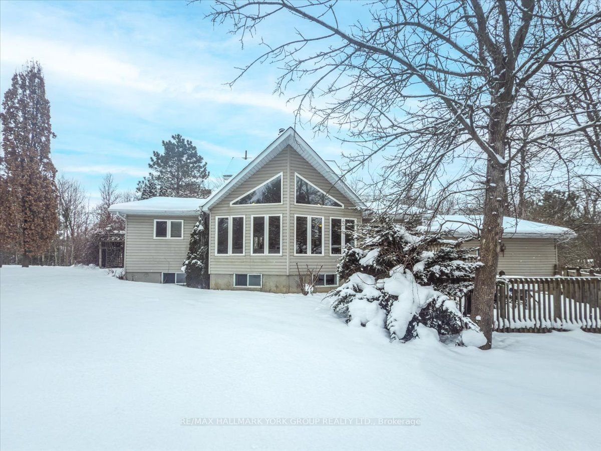 Detached House for sale at 3794 East Street, Innisfil, Rural Innisfil, L9S 2L9 - MLS: N12009736