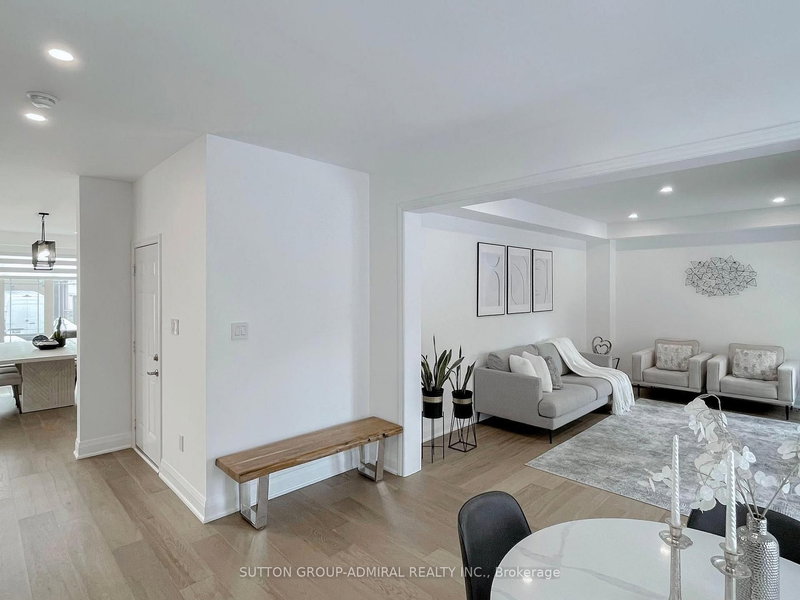 5 Pavarotti St, Richmond Hill, L4E 0R5 | Image 3