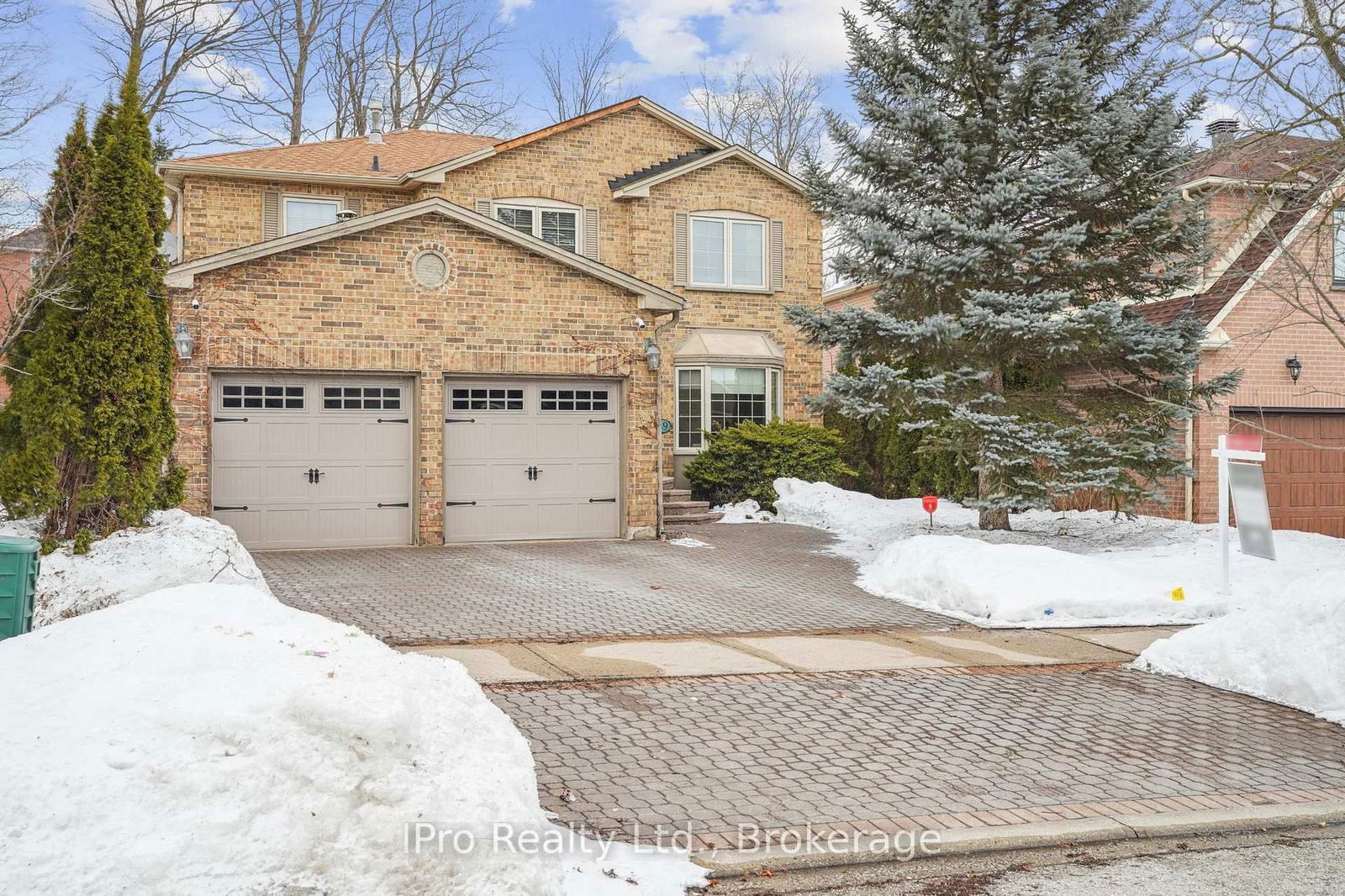 Detached House for sale at 69 Topham Crescent, Richmond Hill, Westbrook, L4C 9H2 - MLS: N12010473