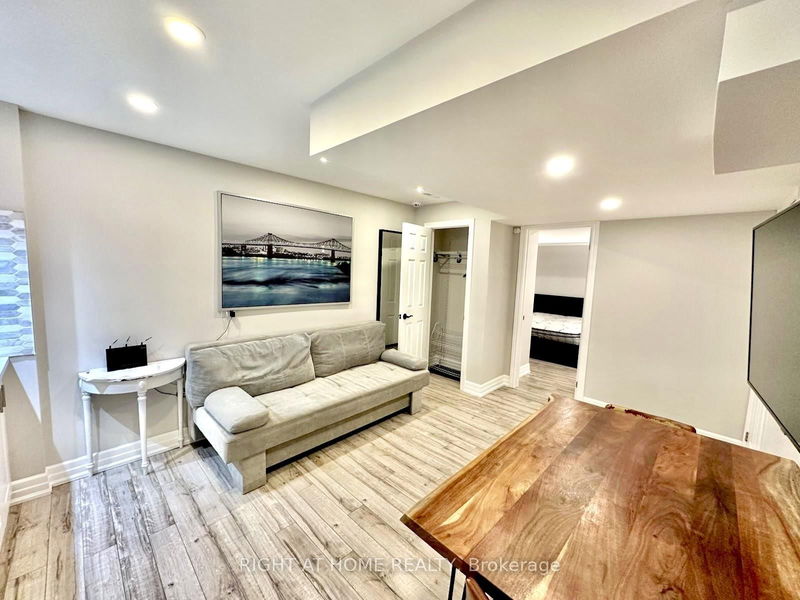 home for lease on 31 Redmond Drive