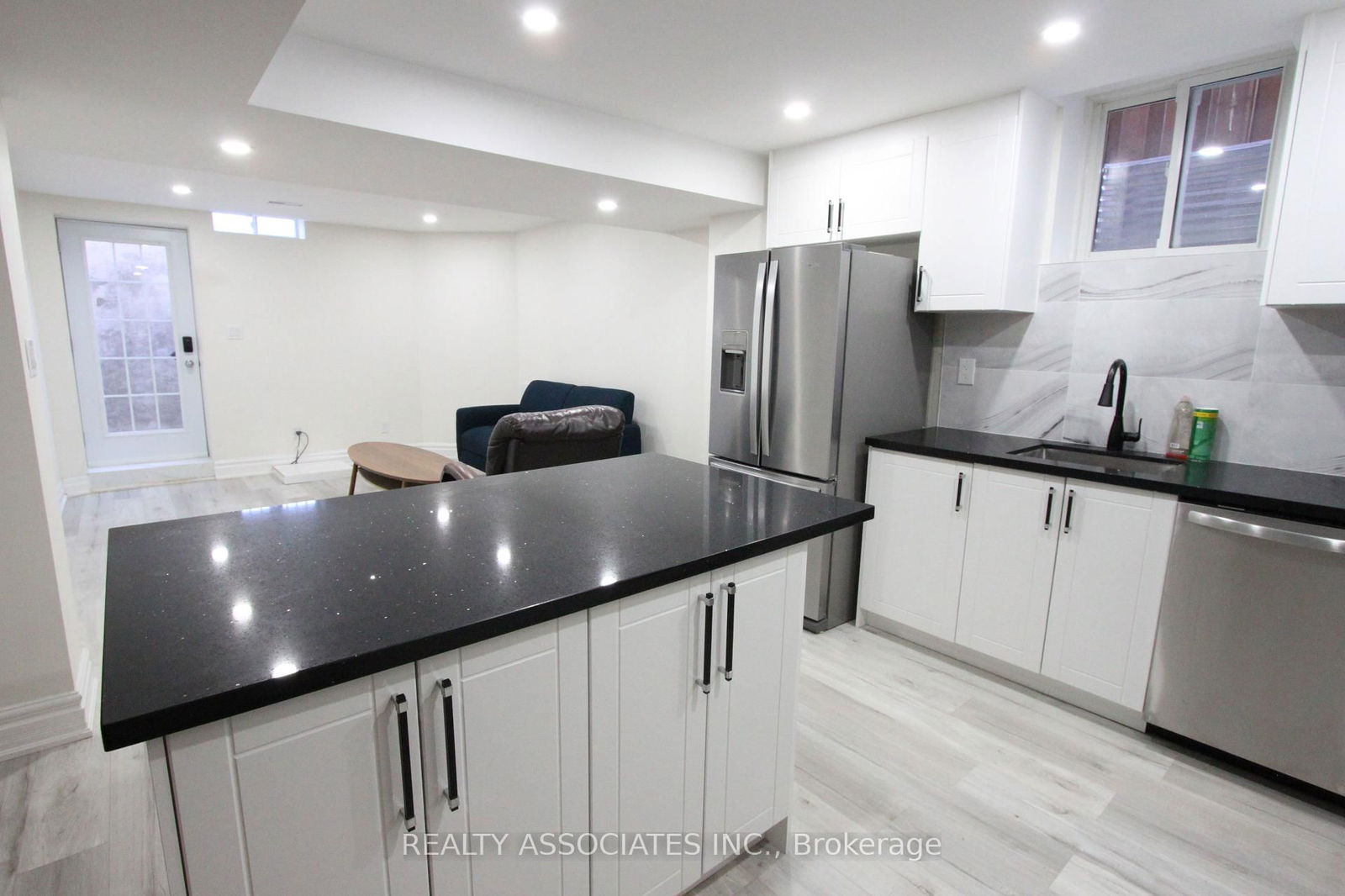 Detached House leased at Bsmt-33 Muirside Road, Vaughan, Maple, L6A 2H7 - MLS: N12010976