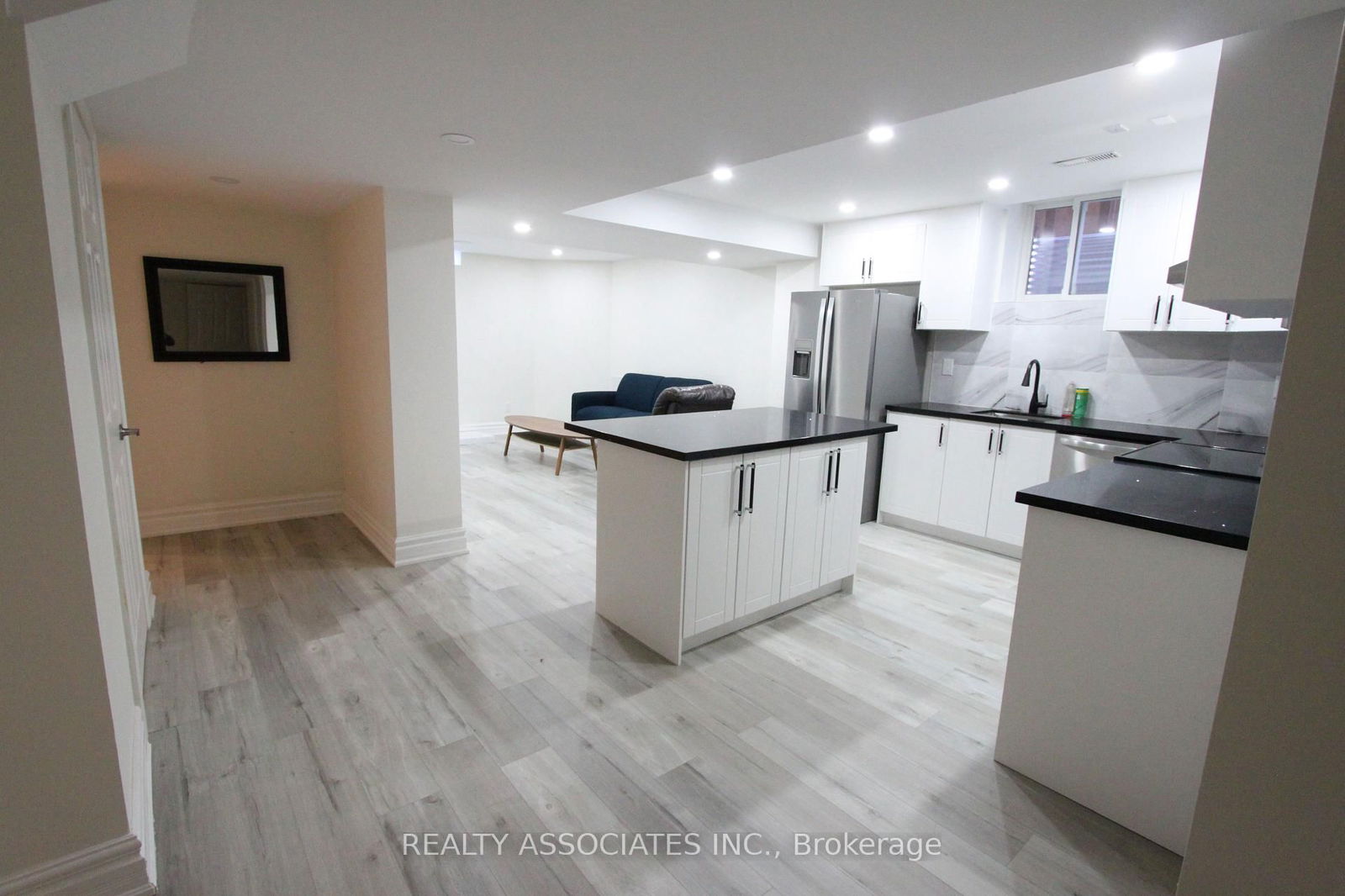Detached House leased at Bsmt-33 Muirside Road, Vaughan, Maple, L6A 2H7 - MLS: N12010976