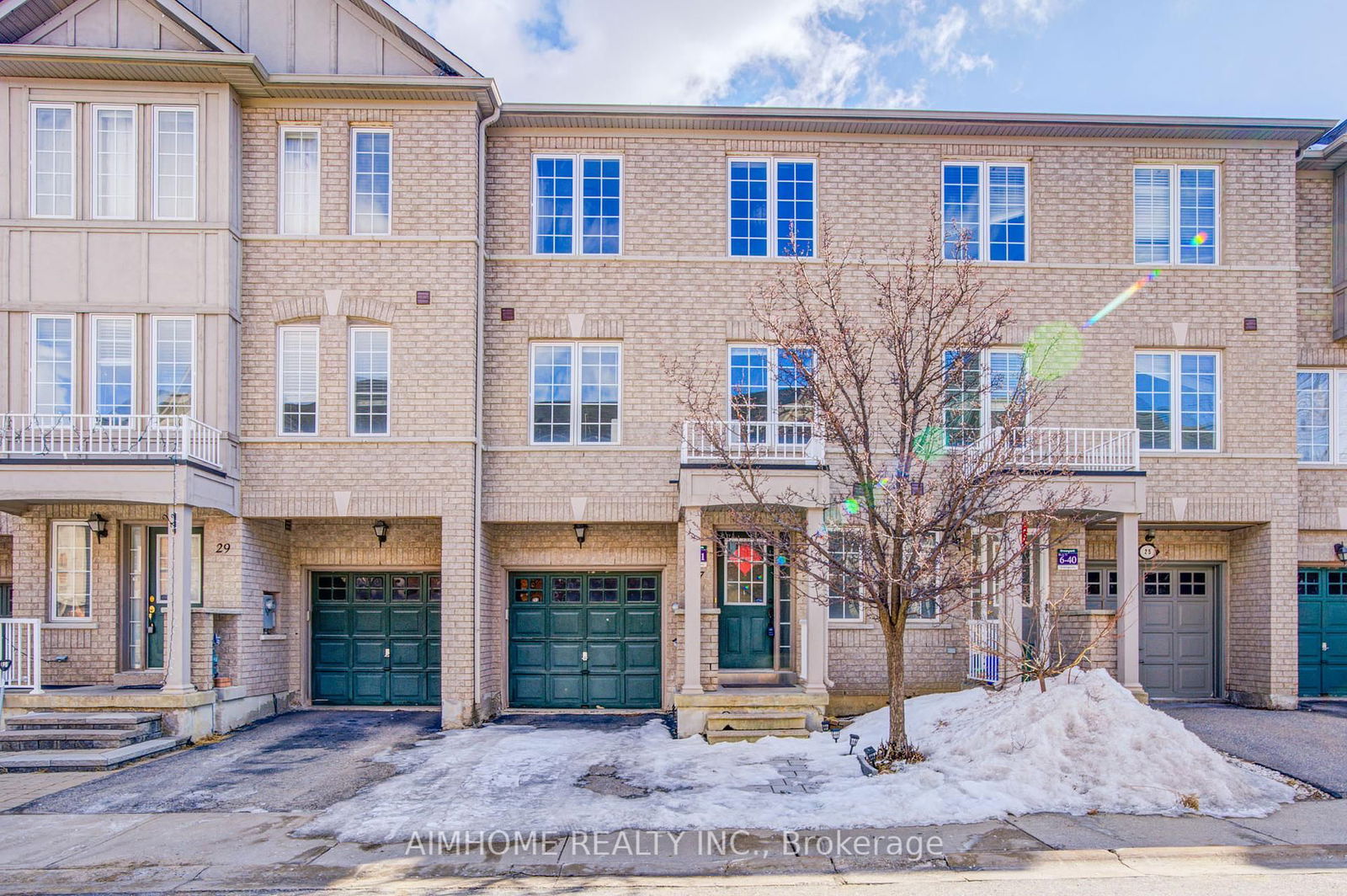 Townhouse for sale at 27 Warrington Way, Markham, Berczy, L6C 0B9 - MLS: N12011037