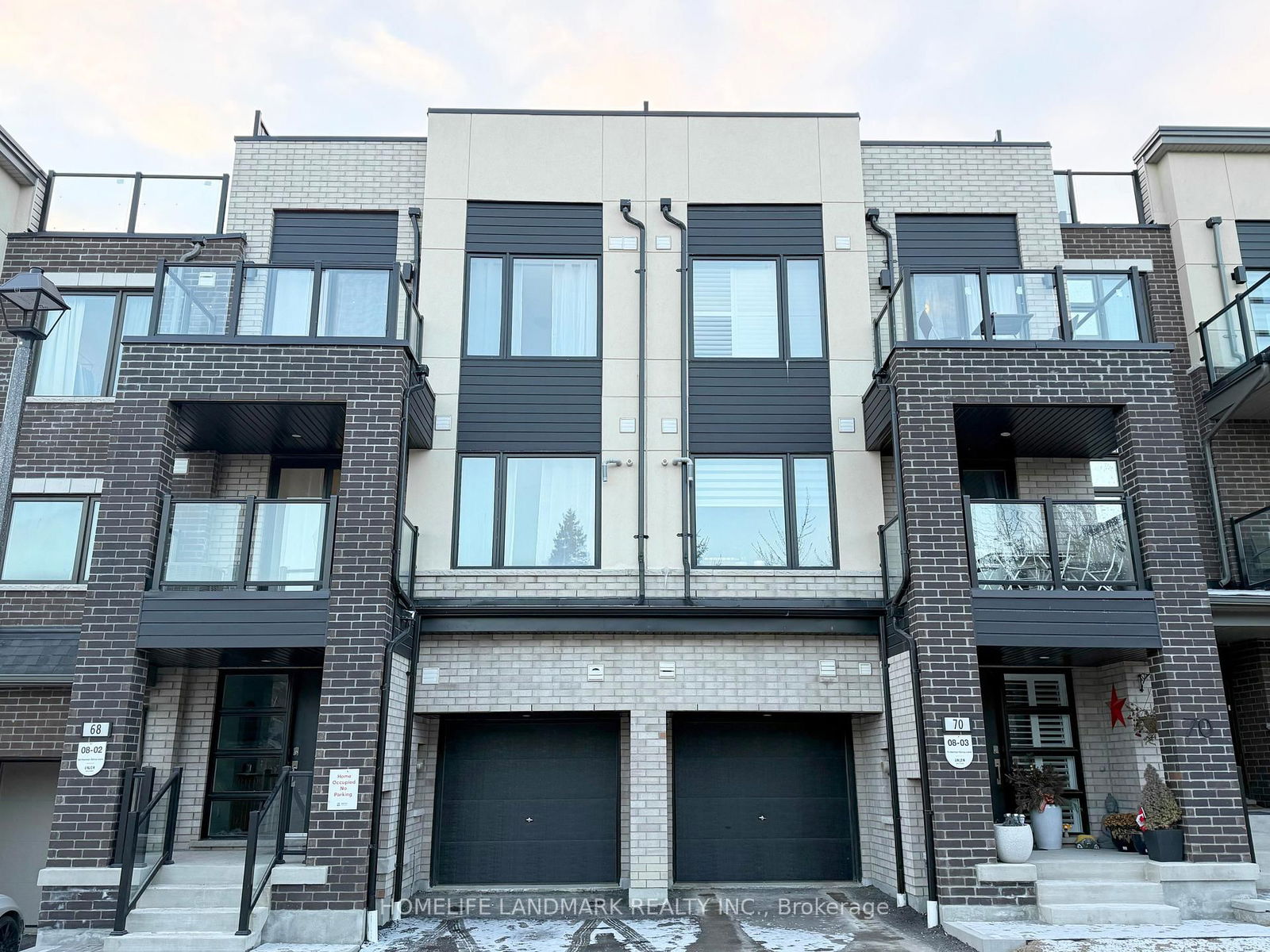 Townhouse for sale at 68 Herman Gilroy Lane, Markham, Angus Glen, L6C 3L7 - MLS: N12011260