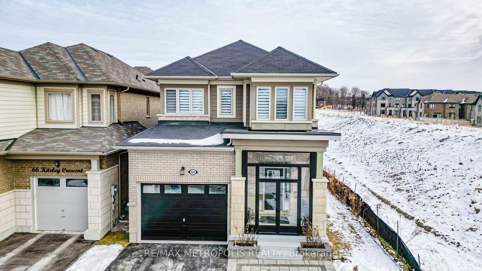 Detached House for sale at 64 Kiteley Crescent, East Gwillimbury, Sharon, L9N 0L6 - MLS: N12011559