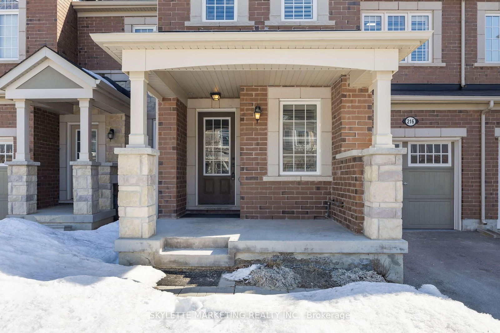 Townhouse for sale at 216 Payne Crescent, Aurora, Rural Aurora, L4G 0T6 - MLS: N12011772