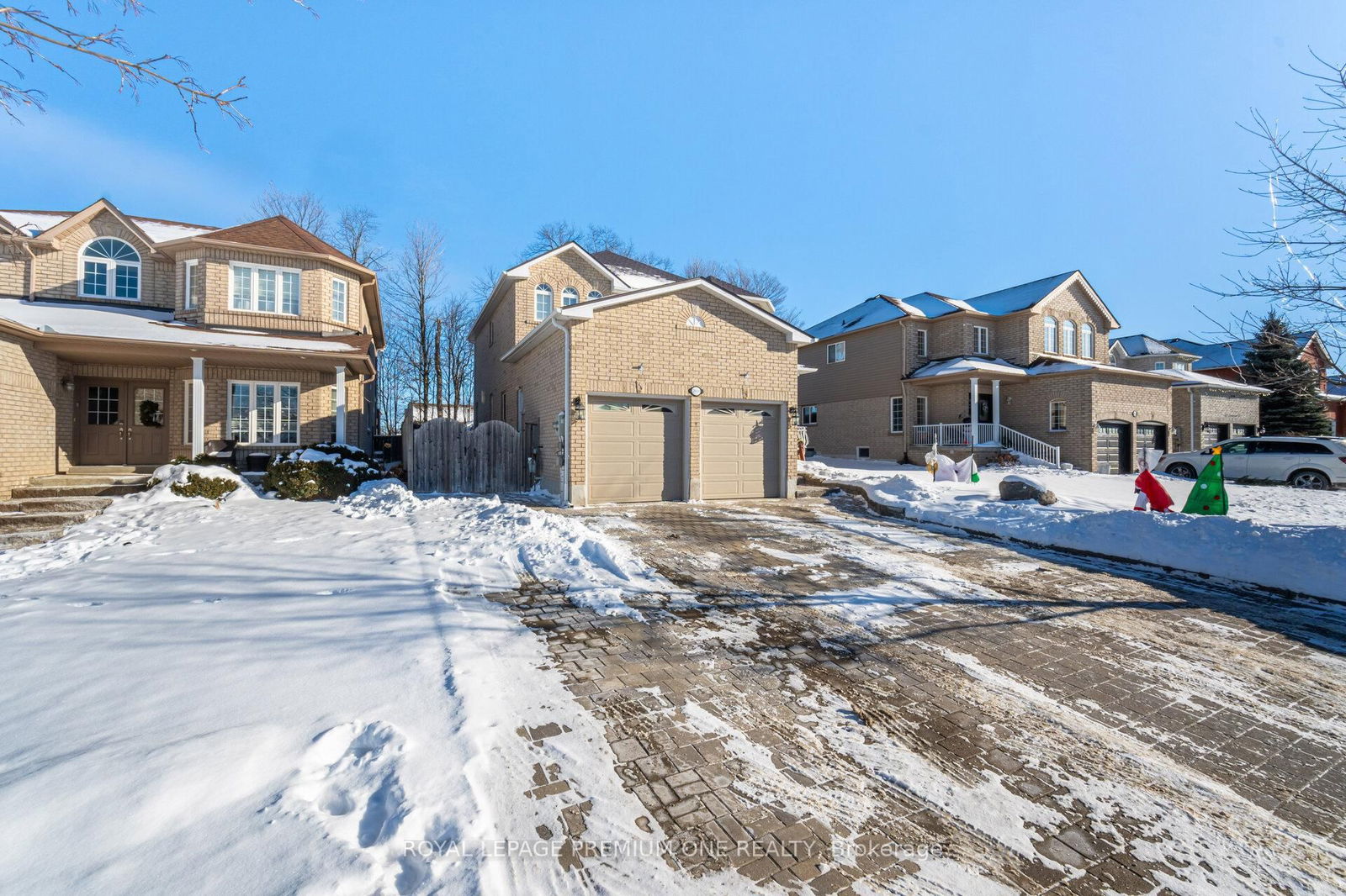 Detached House for sale at 2039 Thompson Street, Innisfil, Alcona, L9S 4Z1 - MLS: N12012565